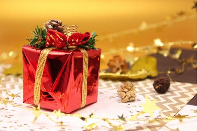 みんなどうしてる?彼女が泣いて喜ぶクリスマスプレゼントの渡し方